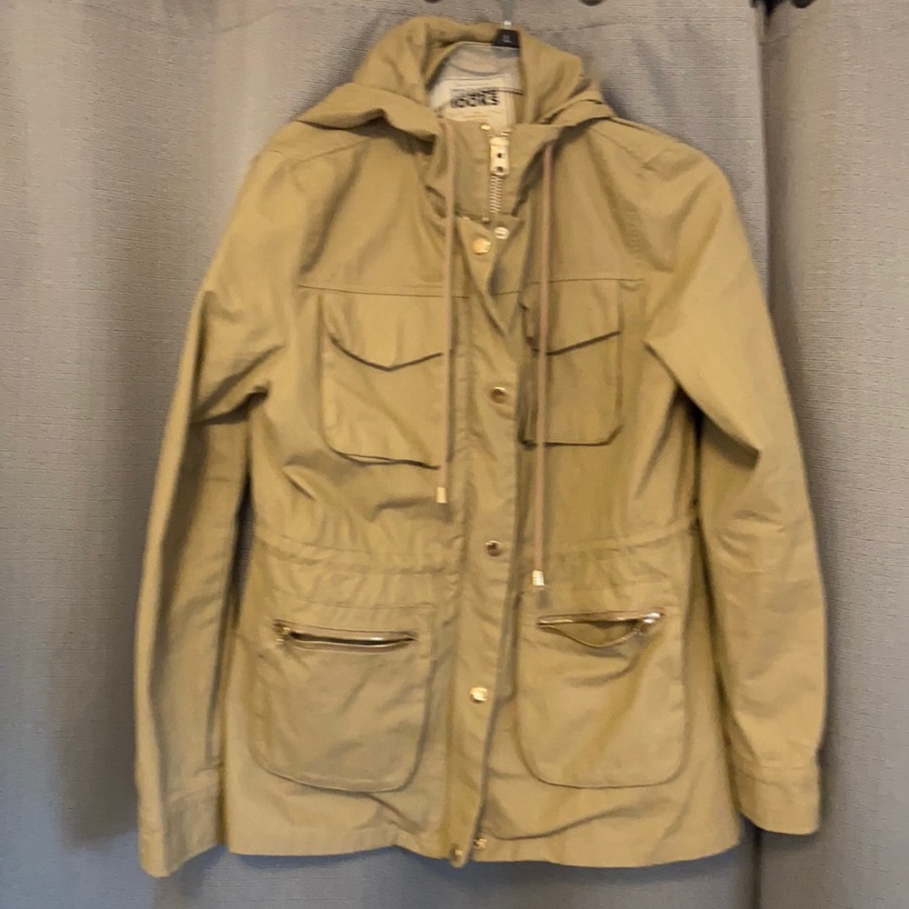 Khaki lightweight jacket